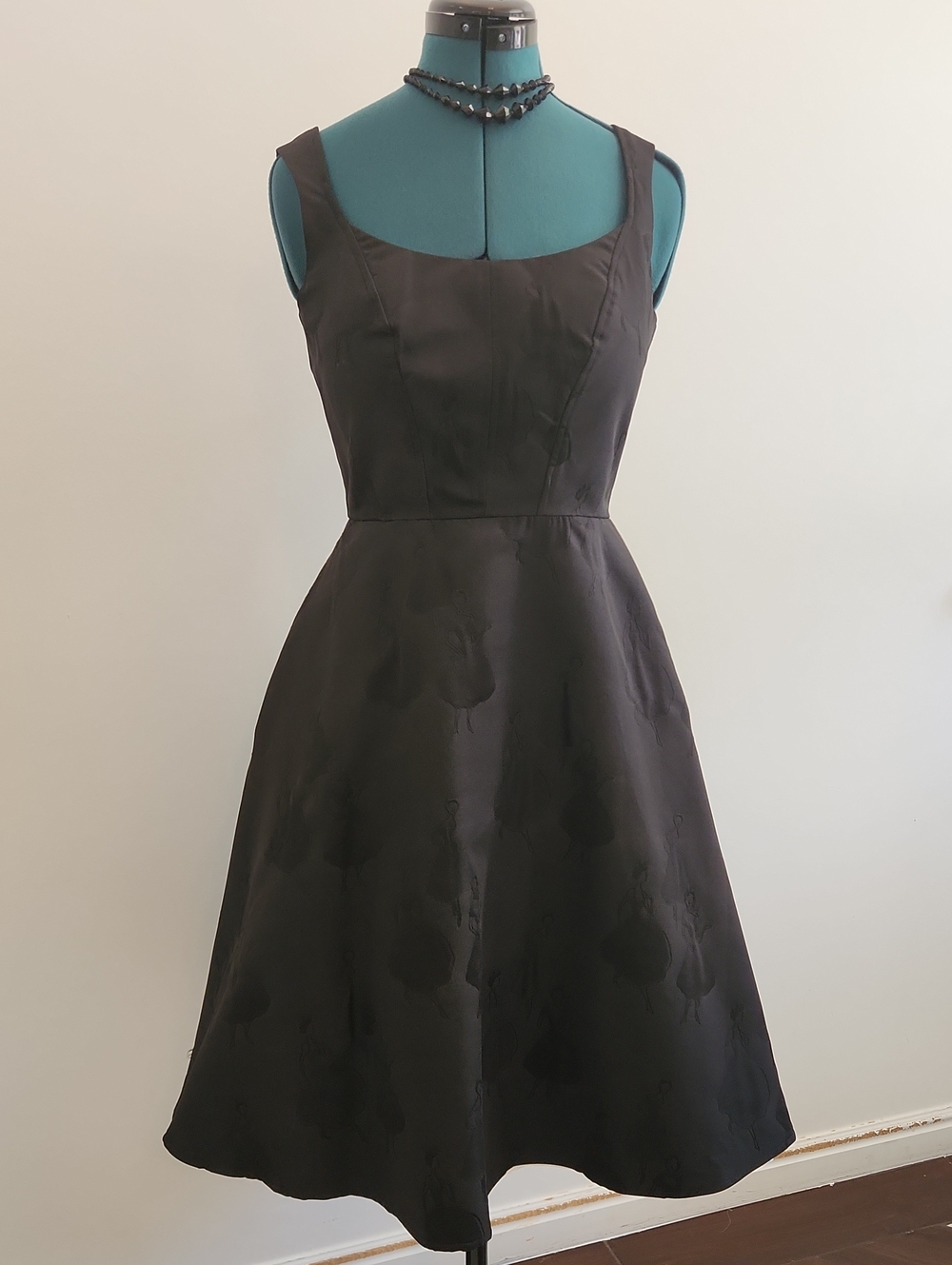 🖤 Black Sleeveless Fit & Flare Dress - VooDoo Vixen Sz M
